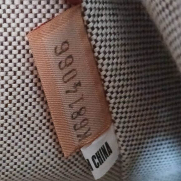 Dooney and Bourke-Red Leather-Vintage-Large Dome Satchel with matching wristlet - Picture 9 of 16